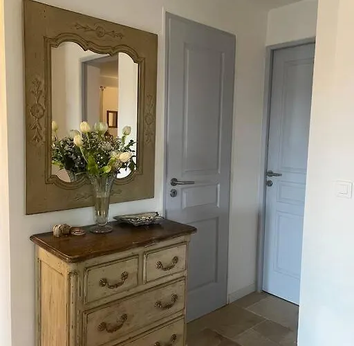 Appartement Bas De Chez Marta *